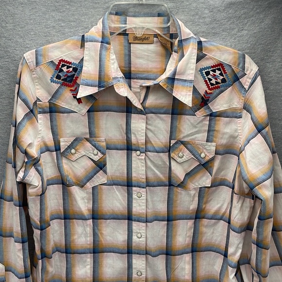 Wrangler Size Large Blue Gold Tan Long Sleeve Pearl Snap Shirt Western Aztec - Picture 2 of 6
